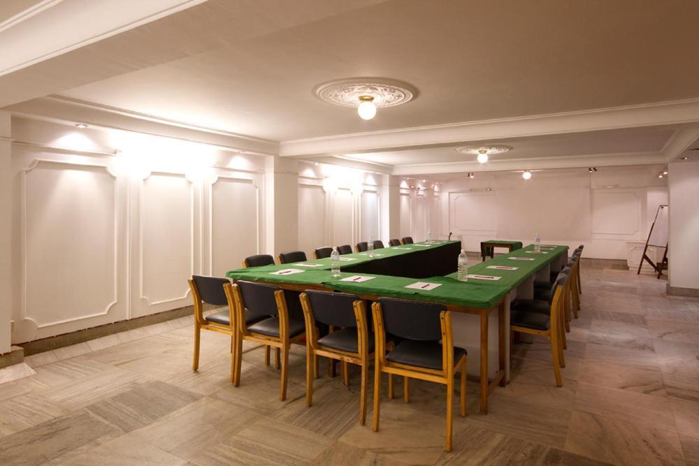 Hotel Ambassador By Ace Hotels Катманду Экстерьер фото
